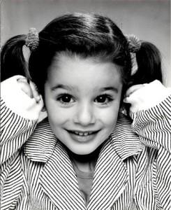 2011__10__Lea Michele Oct13newsbt 245&#215;300.jpg